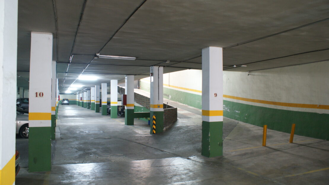 plazas de garaje granada